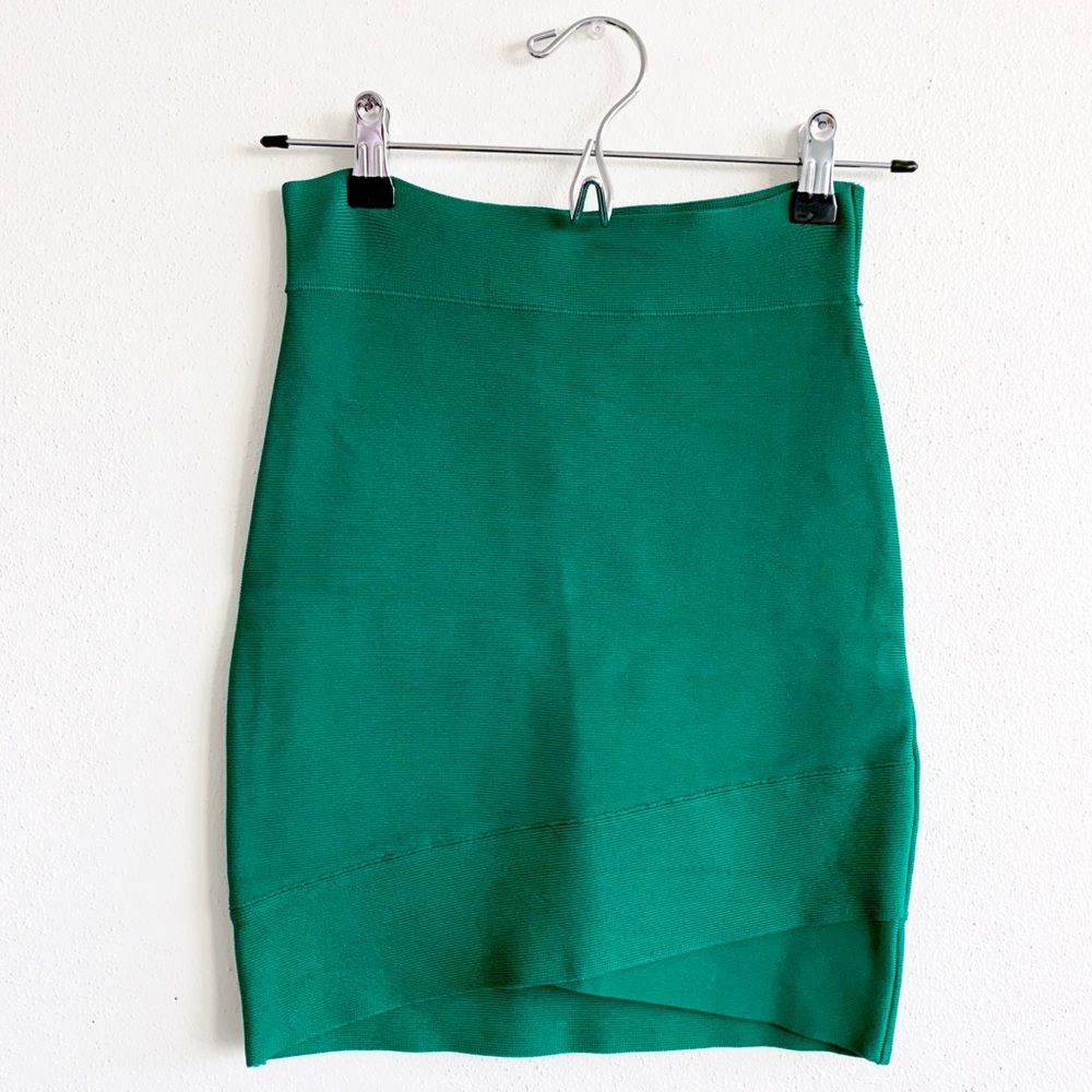 BCBGMAXAZRIA Emerald Green Knit Bodycon Mini Skirt